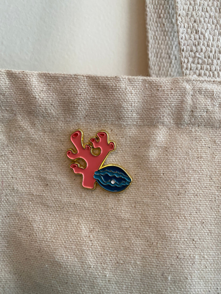Coral & Clam Enamel Pin